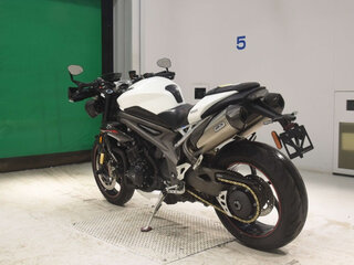 2018 Triumph Speed Triple, белый, 850000 рублей, вид 4