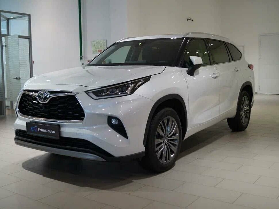Открыть фотографии: Toyota Highlander IV (XU70)