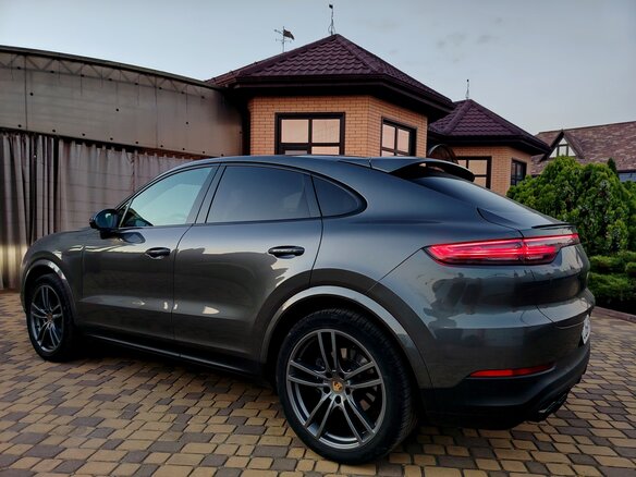 2021 Porsche Cayenne Coupé III, серый, 9250000 рублей - вид 5