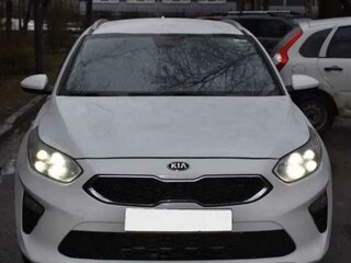2019 Kia Ceed III, белый, 2000000 рублей, вид 1