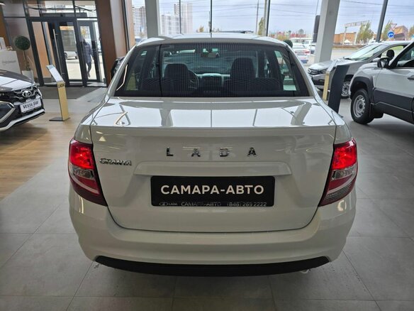 2026 Lada (ВАЗ) Granta I Рестайлинг, белый, 1068000 рублей - вид 5