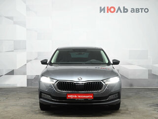 2021 Skoda Octavia IV (A8), серый, 2550000 рублей, вид 2