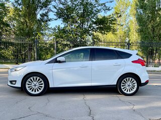 2017 Ford Focus III Рестайлинг, белый, 1617480 рублей, вид 4