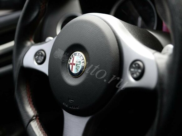 2009 Alfa Romeo 159, чёрный - вид 7