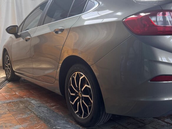 2016 Chevrolet Cruze II, серый, 1300000 рублей - вид 10