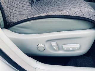 2012 Toyota Prius PHV ZVW35 III Рестайлинг (XW30), серебристый, 1650000 рублей, вид 5