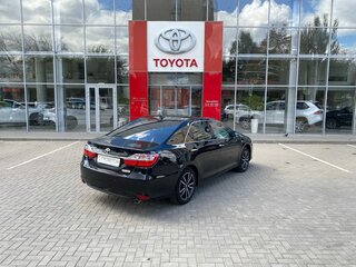 2017 Toyota Camry VII (XV50) Рестайлинг 2, чёрный, 2450000 рублей, вид 5