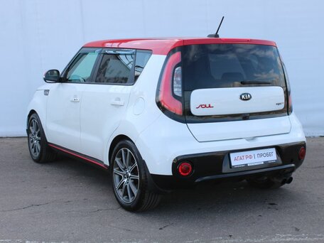 2016 Kia Soul II Рестайлинг, белый, 1200000 рублей, вид 5