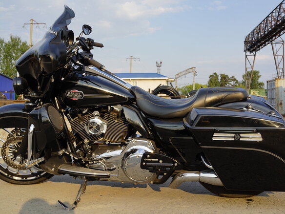 2013 Harley-Davidson Street Glide, чёрный, 1600000 рублей - вид 2