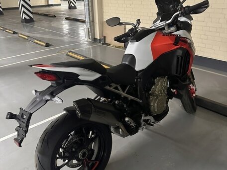 2024 Ducati Multistrada V4, красный, 3750000 рублей, вид 1