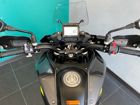 2025 Benelli TRK 702 X, серый, 789000 рублей, вид 4
