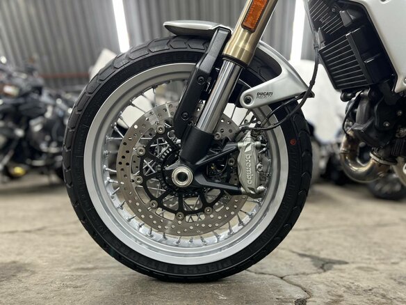 2021 Ducati Scrambler 1100, серебристый, 970000 рублей - вид 11