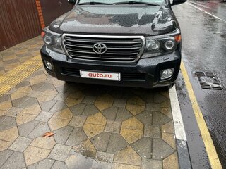 2014 Toyota Land Cruiser 200 Series Рестайлинг 1, чёрный, 3700000 рублей, вид 1