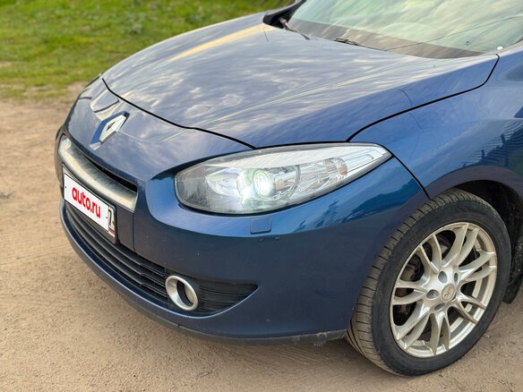 2010 Renault Fluence I, синий - вид 13