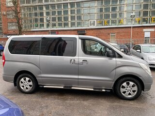 2015 Hyundai Grand Starex I, серый, 2200000 рублей, вид 4