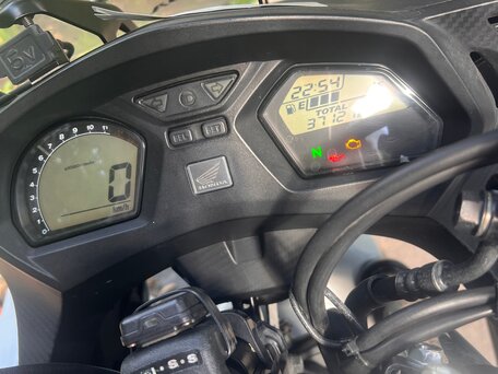2014 Honda CBR 650F, белый, 660000 рублей, вид 3