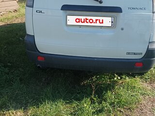 2001 Toyota Town Ace III, белый, 350000 рублей, вид 4