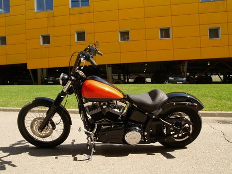 2012 Harley-Davidson Blackline, красный, 1200000 рублей, вид 4