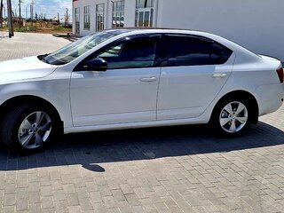 2015 Skoda Octavia III (A7), белый, 1600000 рублей, вид 5