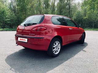 2002 Alfa Romeo 147 I, красный, 660000 рублей, вид 5
