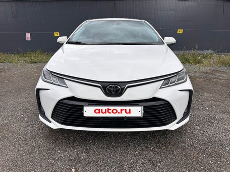 2020 Toyota Corolla XII (E210), белый, 1750000 рублей, вид 1