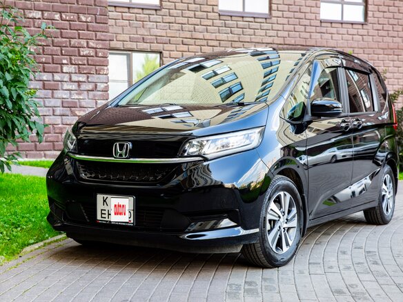 2022 Honda Freed II Рестайлинг, чёрный - вид 1