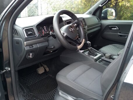 2019 Volkswagen Amarok, серый, 4300000 рублей, вид 4
