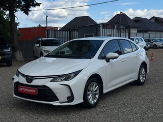 2022 Toyota Corolla XII (E210), белый, 1750000 рублей, вид 3