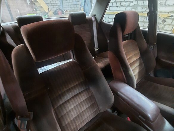 1990 Toyota Mark II VI (X80), белый, 810000 рублей - вид 9