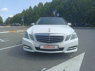 2012 Mercedes-Benz E-Класс 300 IV (W212, S212, C207), белый, 2000000 рублей, вид 3