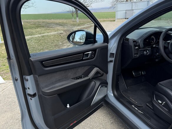 2021 Porsche Cayenne Turbo GT Coupé III, серый, 14000000 рублей - вид 22