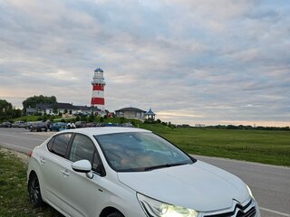 2013 Citroen C4 II, белый, 675555 рублей, вид 2