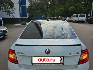 2017 Skoda Octavia III (A7), белый, 1700000 рублей, вид 5