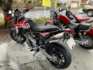 2009 Aprilia Dorsoduro 750, красный, 560000 рублей, вид 3