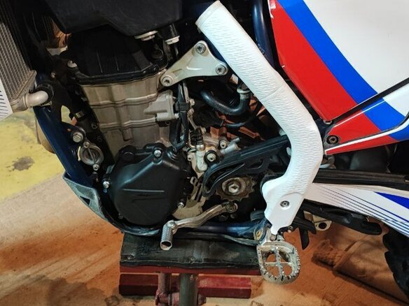 2022 Husqvarna FC 450, белый - вид 4