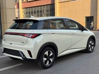 2026 BYD Dolphin 45.12 kWh I Рестайлинг, белый, 1570000 рублей, вид 4