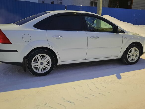 2008 Ford Focus II, белый, 500000 рублей - вид 3