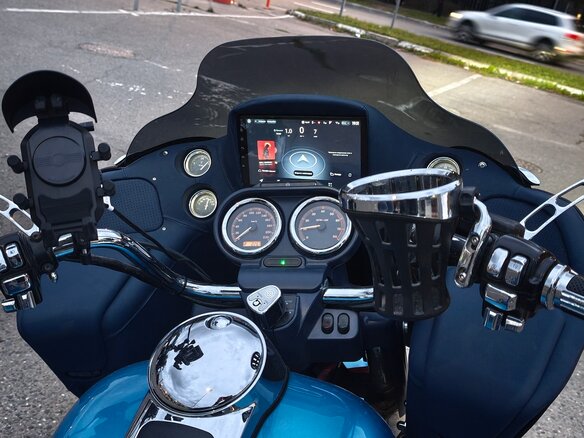 2011 Harley-Davidson Road Glide, синий, 1000000 рублей - вид 13