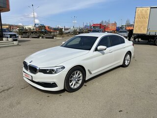 2018 BMW 5 серии 520i VII (G30/G31/G38), белый, 3000000 рублей, вид 2