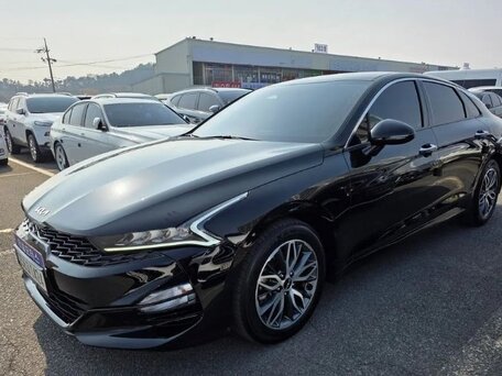 Kia K5 III