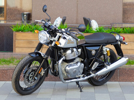 2025 Royal Enfield Continental GT, чёрный, 737000 рублей, вид 1