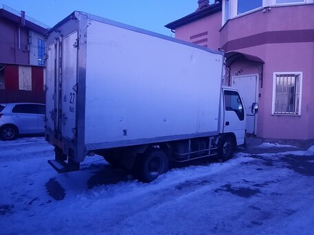 2001 Isuzu Elf (N-series), белый, 1650000 рублей, вид 1