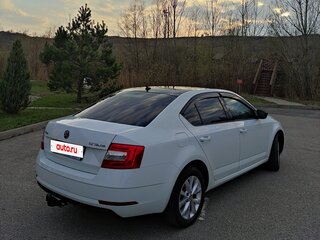 2017 Skoda Octavia III (A7) Рестайлинг, белый, 2000000 рублей, вид 3