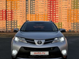 2015 Toyota RAV4 IV (XA40), серебристый, 1950000 рублей, вид 3