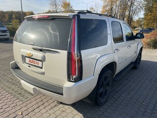 2012 Chevrolet Tahoe 6AT III, белый, 1950000 рублей, вид 3