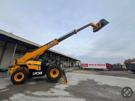 2023 JCB Fastrac, 8200000 рублей, вид 3