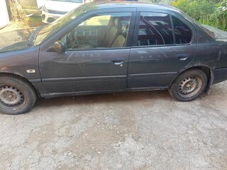 1990 Nissan Primera I (P10), серый, 130000 рублей, вид 4