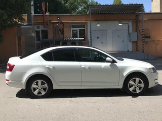 2016 Skoda Octavia III (A7), белый, 1500000 рублей, вид 2