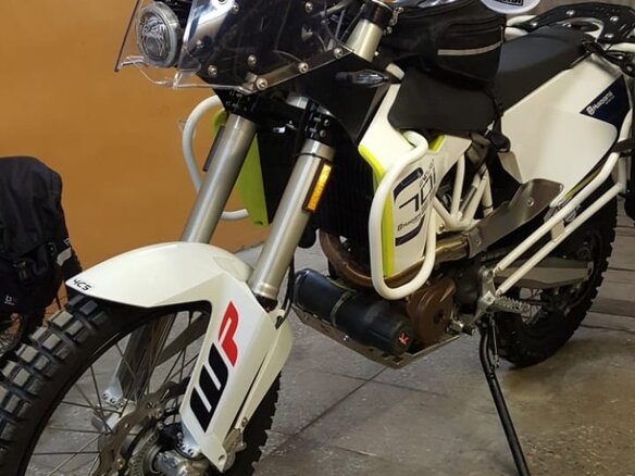 2017 Husqvarna 701 Enduro, белый - вид 10