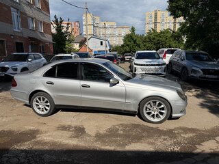 2002 Mercedes-Benz E-Класс 270 III (W211, S211), серый, 590000 рублей, вид 3